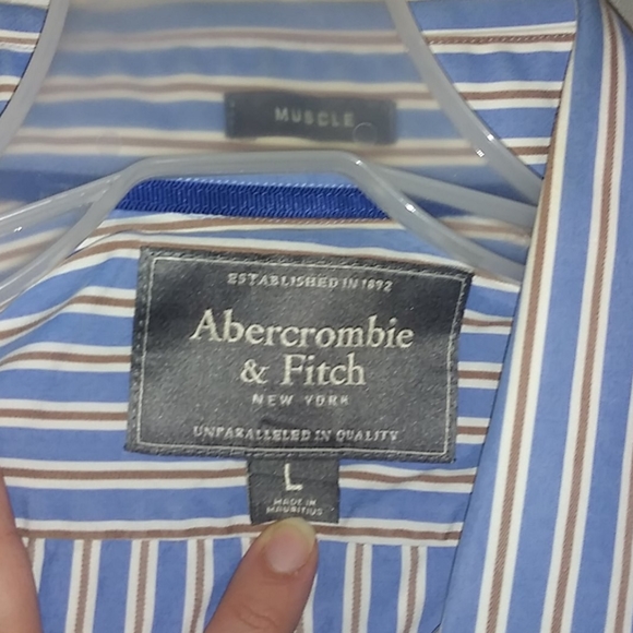 Mens Abercrombie & Fitch button up - Picture 2 of 3